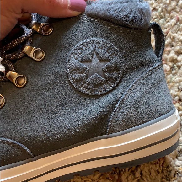 Converse - Picture 2 of 7